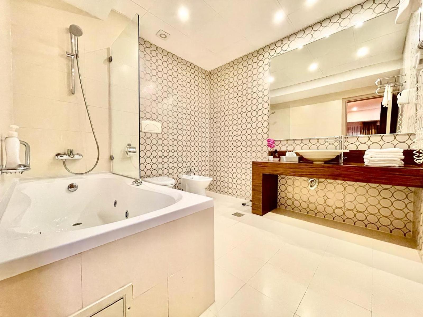 Apartament Royal With A Perfect View - Yamaluxe *
